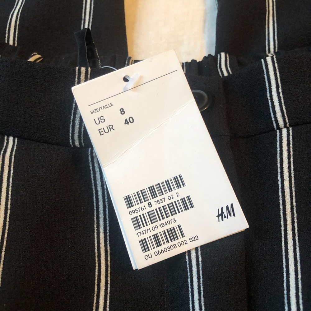 H&M wide leg pinstripe high waisted pants - Picture 3 of 3